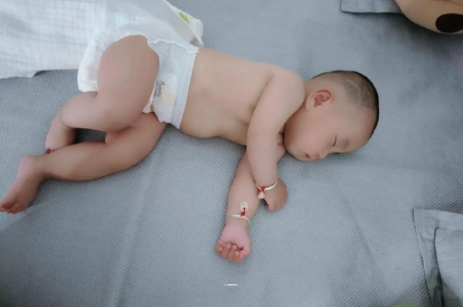 丰城宝宝发烧可以喝牛奶吗